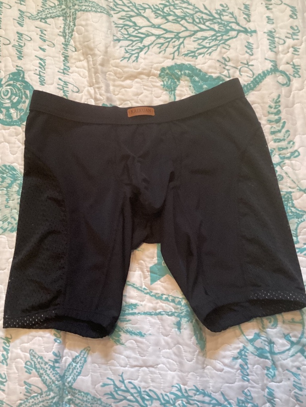 Black medium jammer , mesh sides super comfortable with support - Picture 3 of 9